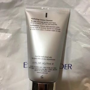 Estée Lauder Re-Nutriv hydrating creme cleanser